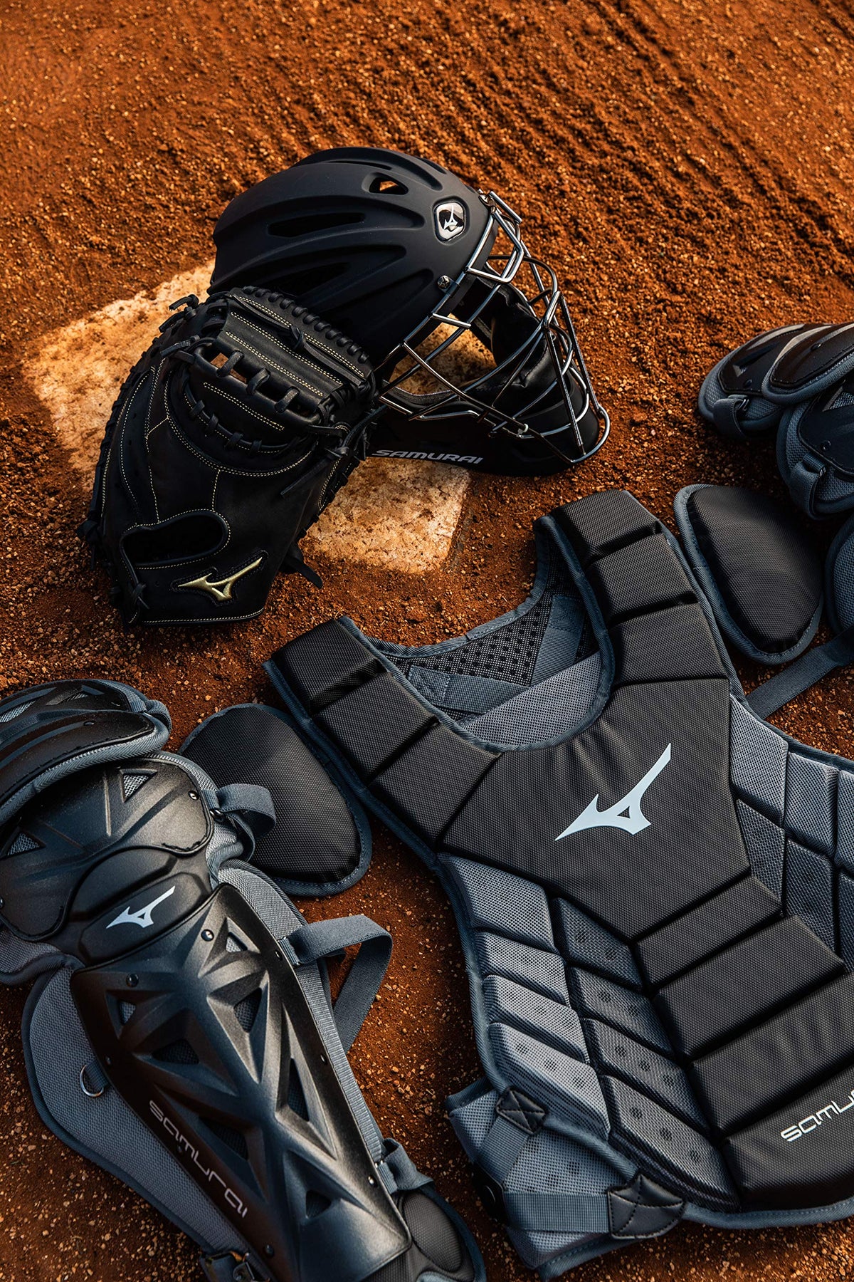 Baseball Catcher's Gear Set L645015